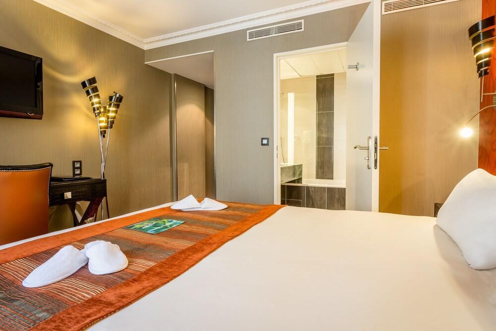 Western Opera Batignolles Hotel