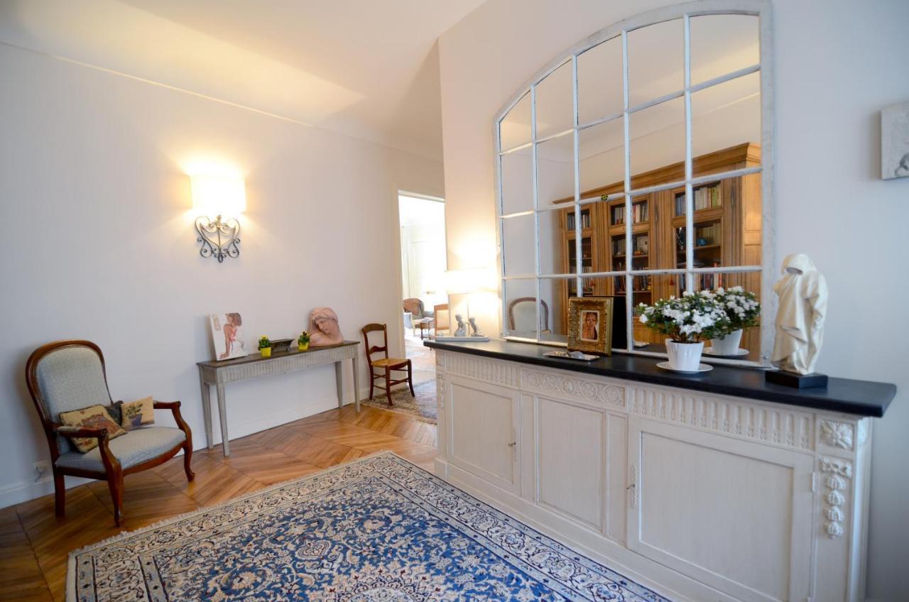 Champs Elysees Apartamento Paris