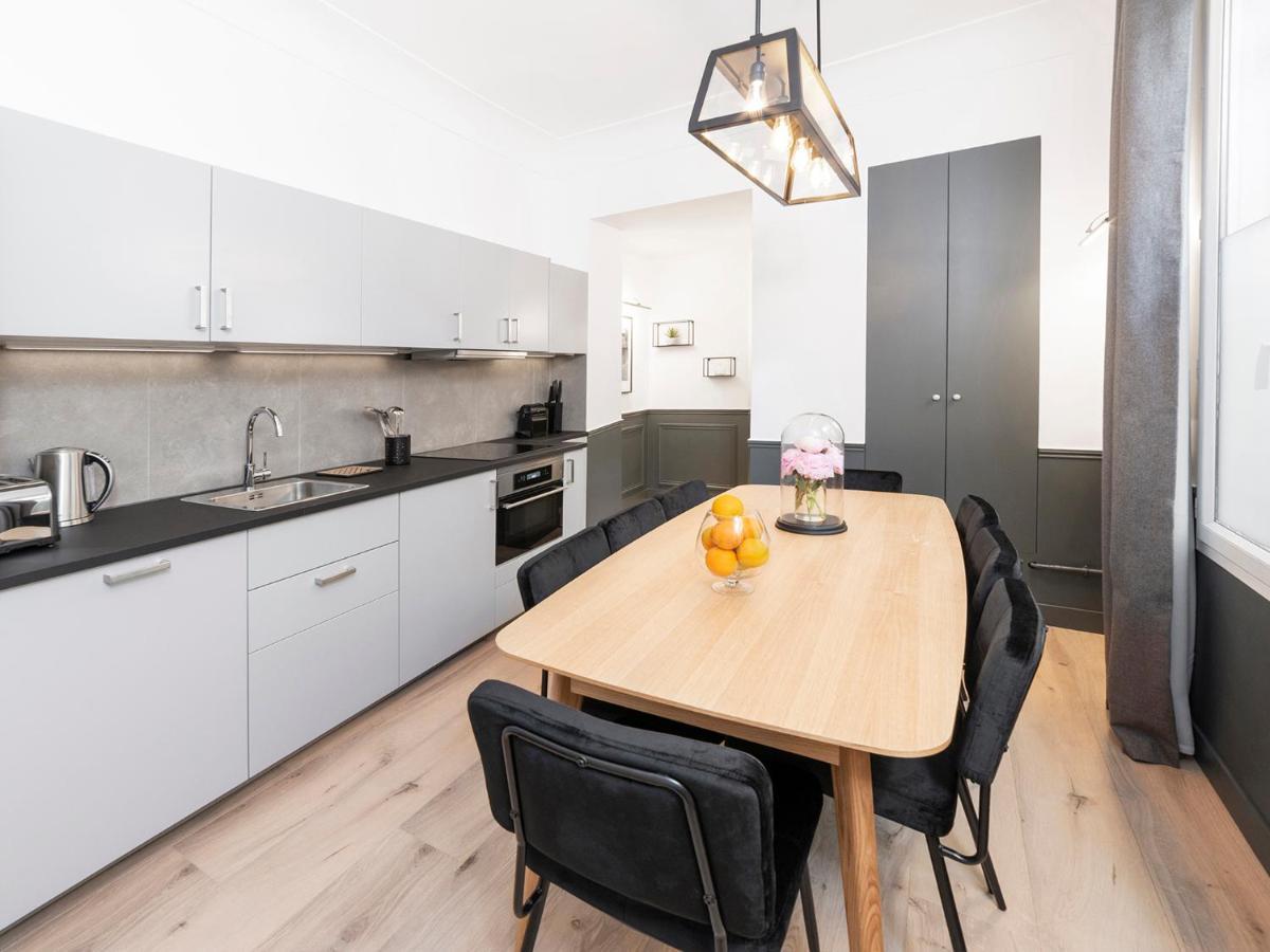 Livinparis - Luxury 3 Bedrooms Opera I Paris