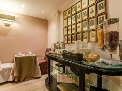 Hotel Riviera Renovated