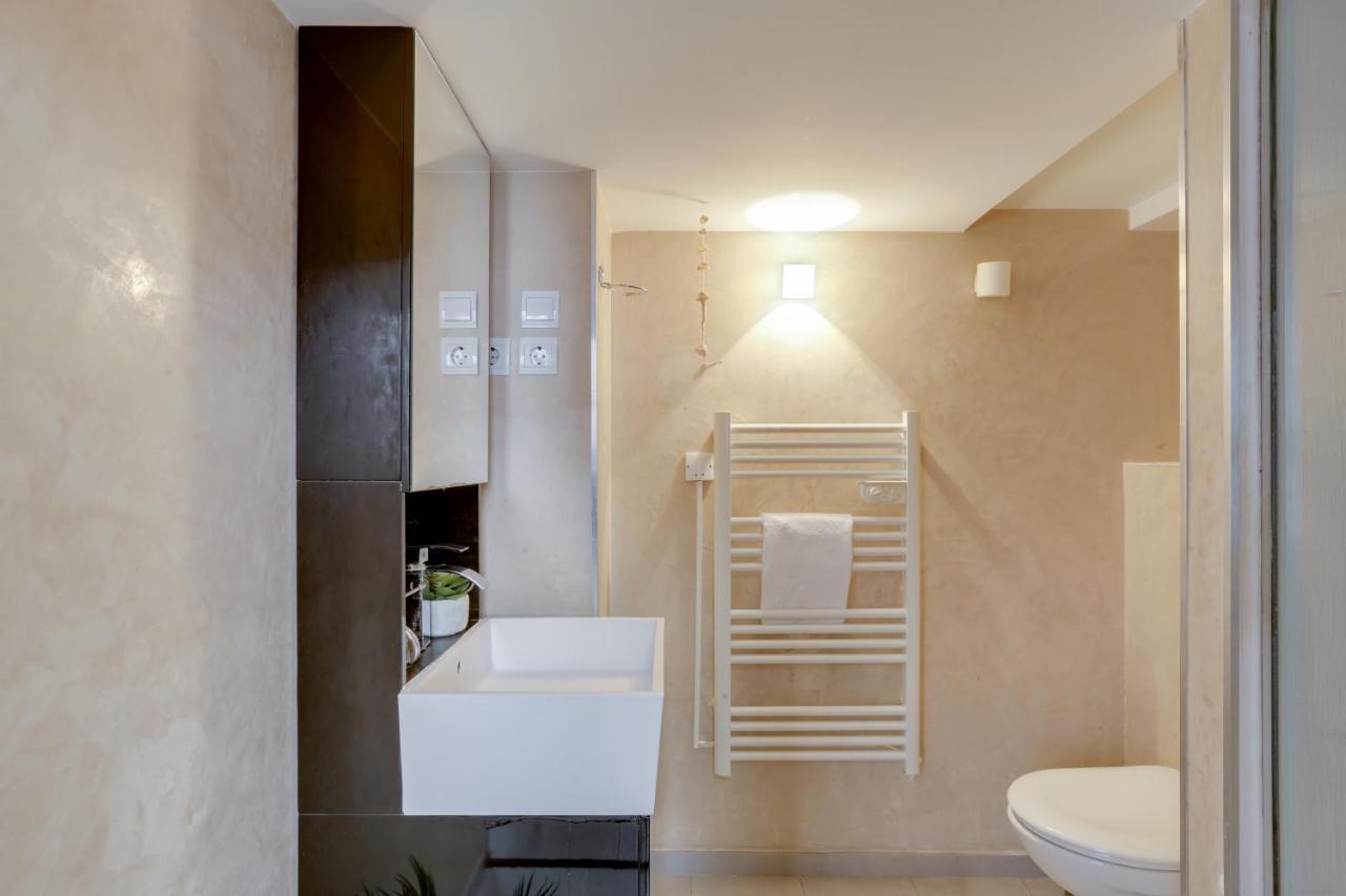 Apartamento Spacious, Bright And Beautifully Decorated Flat In Heart Of Marais Short Walk To Picaso Museum *