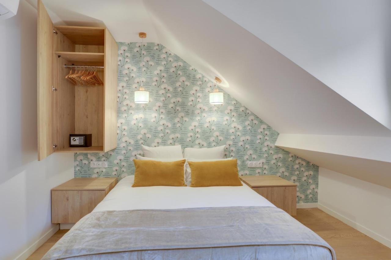 Bastille Chicsuites *