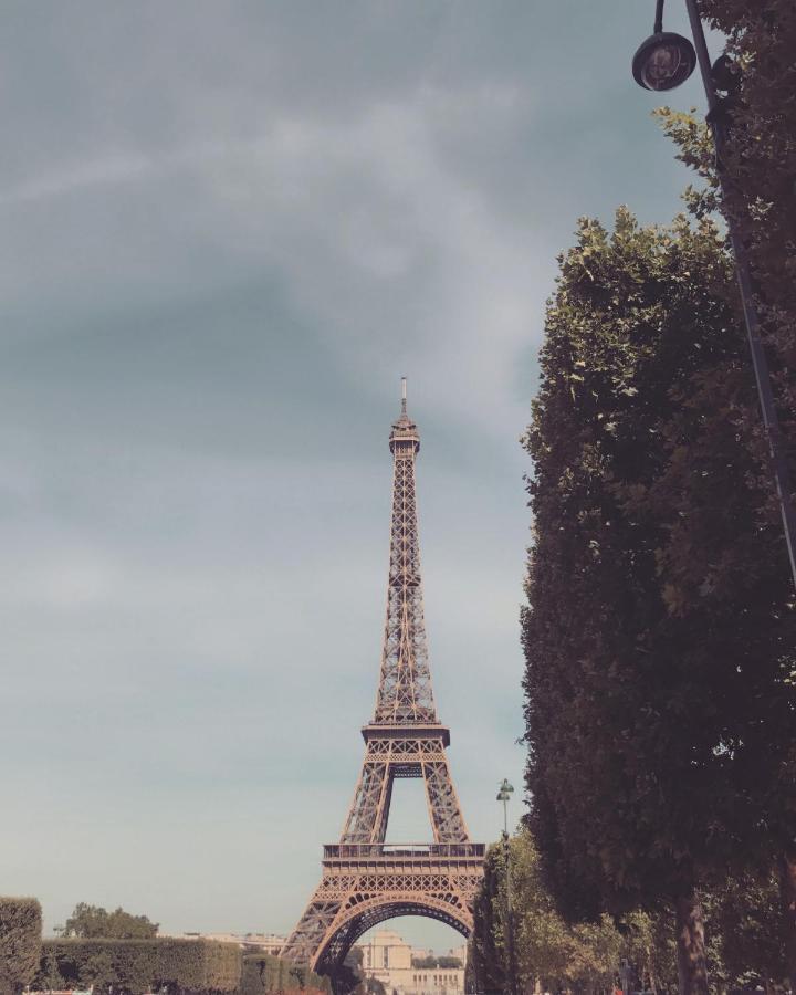 Cosy Near Eiffel Tour