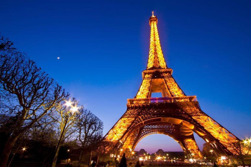 Cosy Near Eiffel Tour *