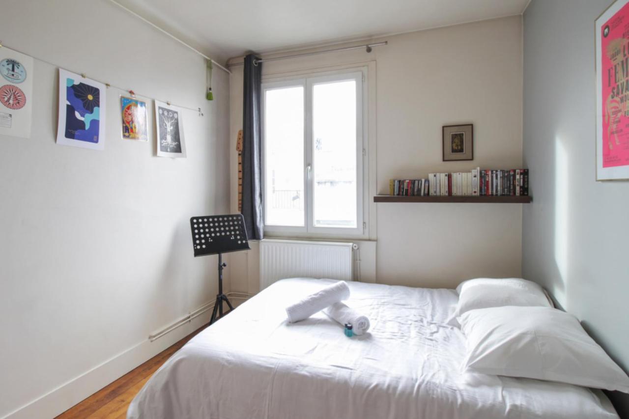 And Calm Flat In Nation At The Heart Of - Welkeys *
