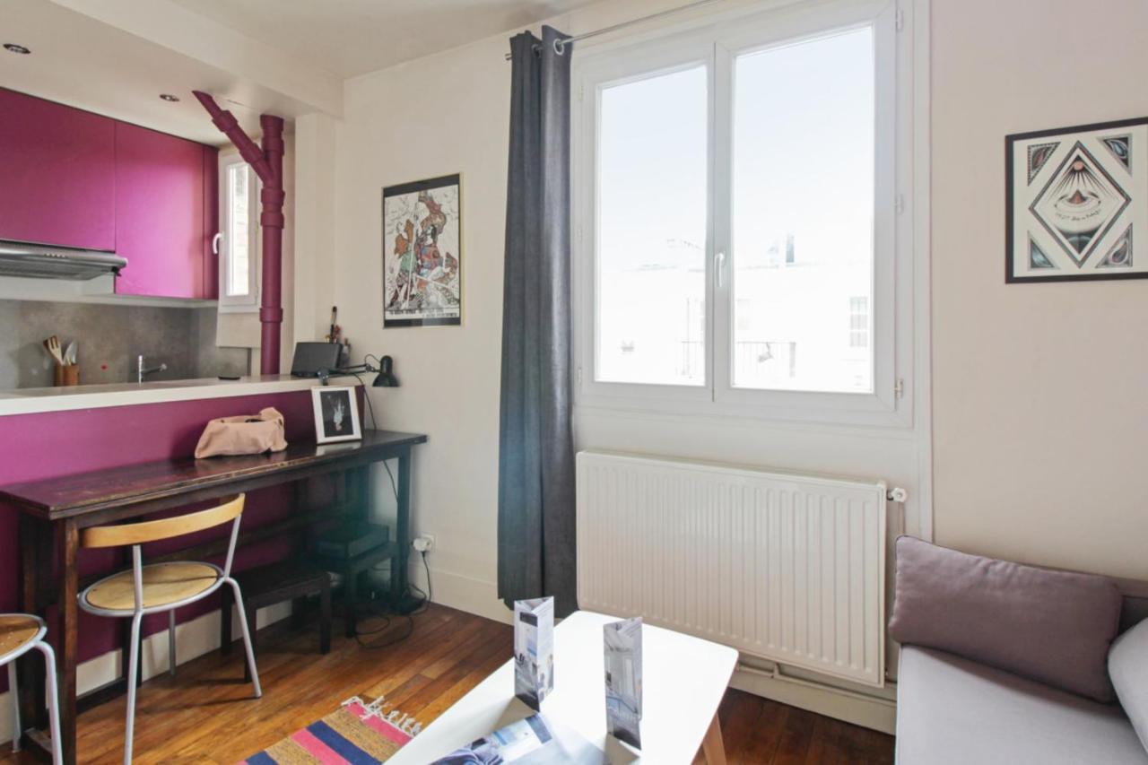 And Calm Flat In Nation At The Heart Of - Welkeys *