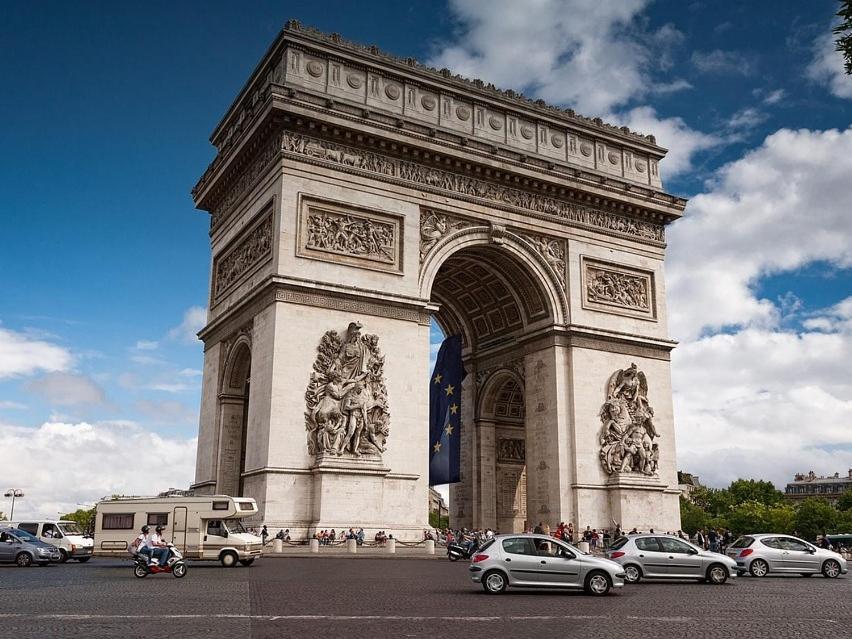 Blue Nights - Sebastopol Paris