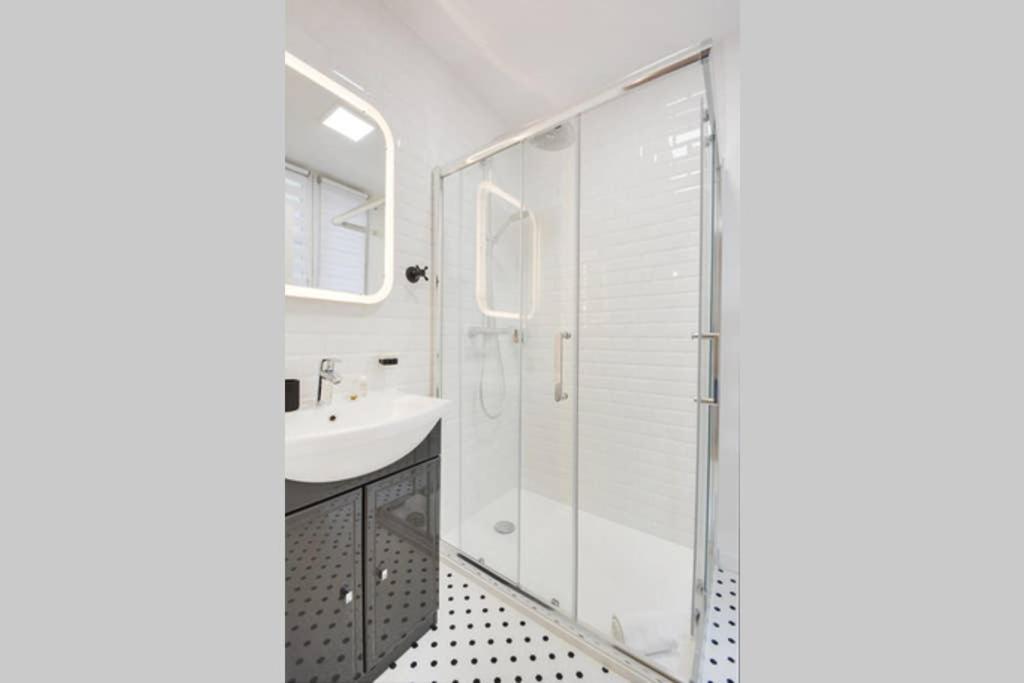 Luxueux Duplex 6 - 8pers - Full Equipped - Republique * Paris