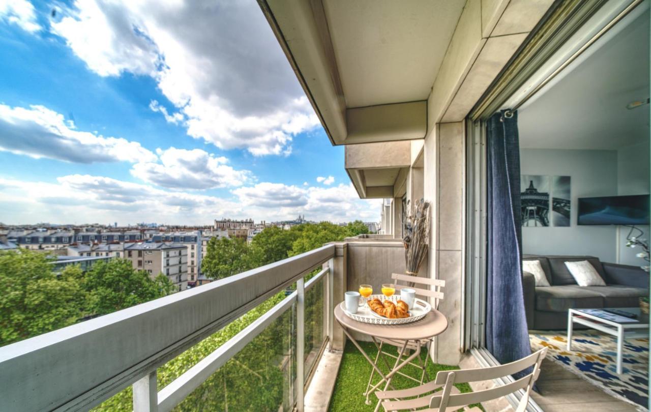 Beautiful Panoramic Terraced In * Paris