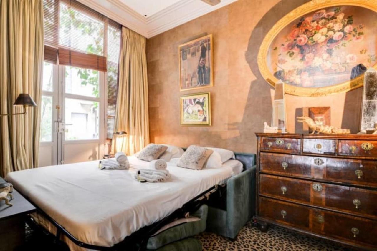 Guestready - Classic Parisian In Marais Apartment *