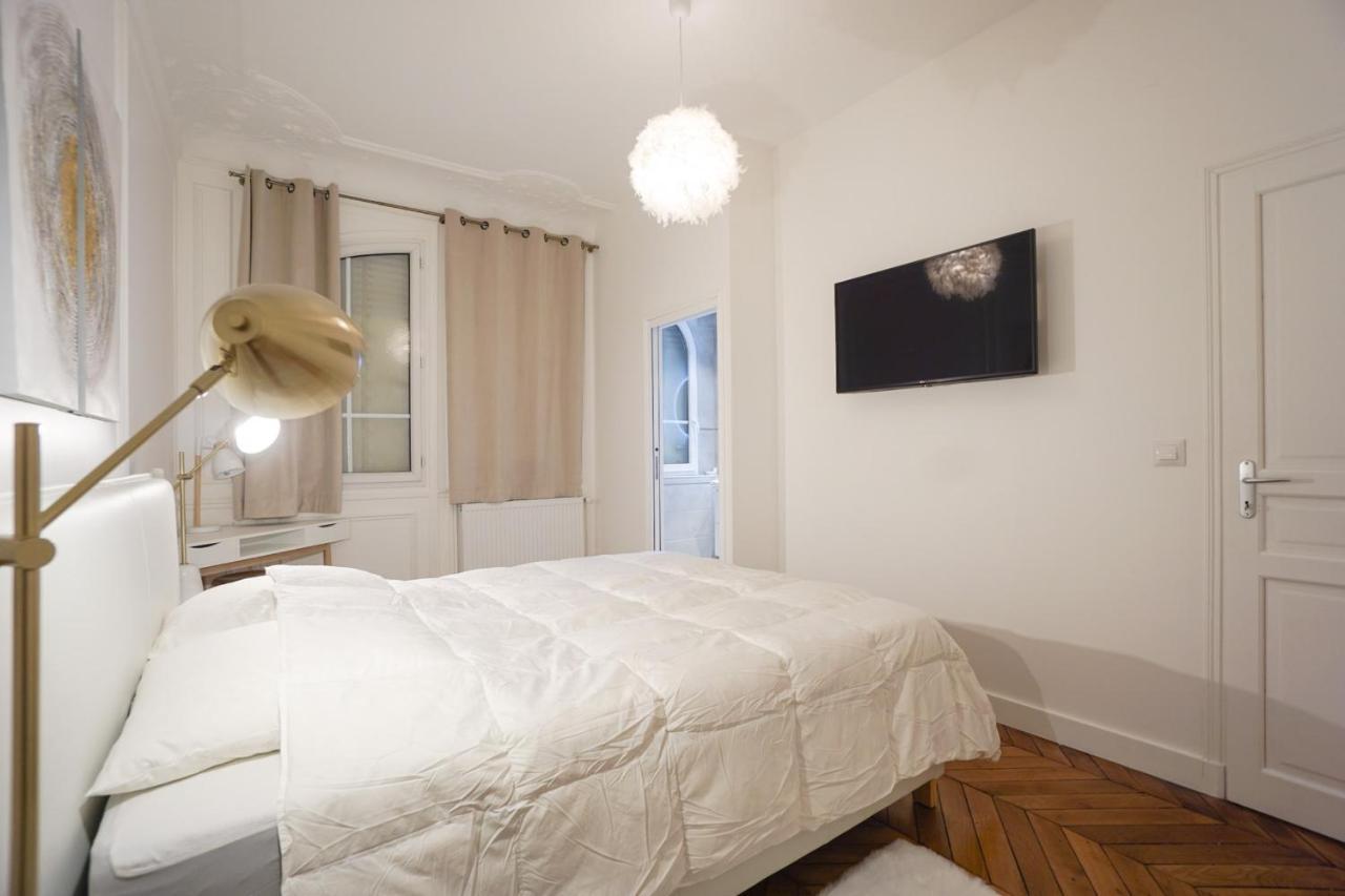 Modern Duplex Close To The Eiffel Tower Apartment