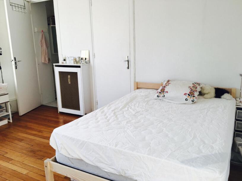 Located Flat In Saint-germain-des-prés Appartement