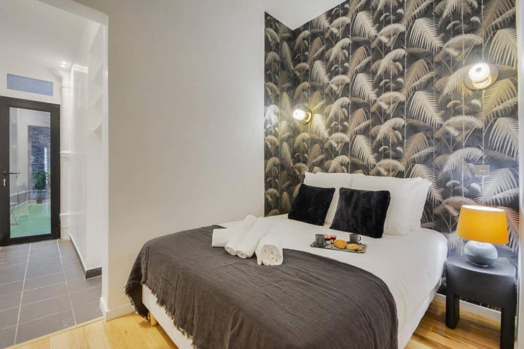 Amazing 10bed In The Heart Of Le Marais And Suprises... *