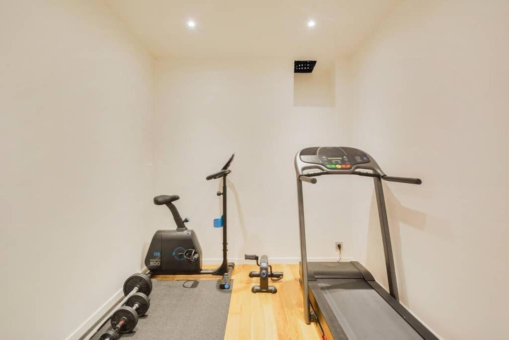 Amazing 10bed In The Heart Of Le Marais And Suprises... *