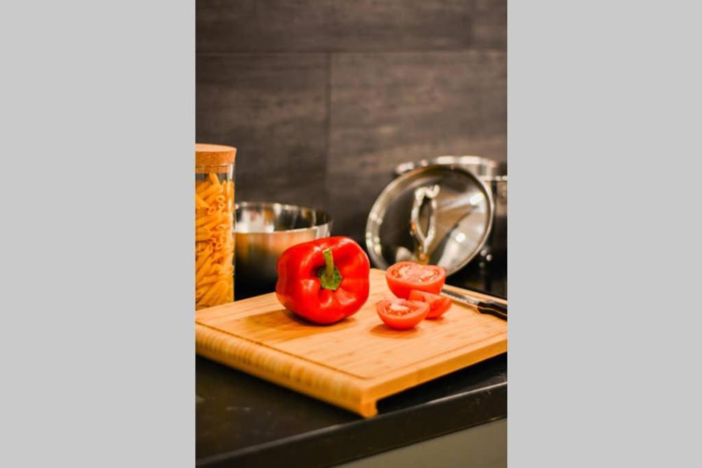 Amazing 10bed In The Heart Of Le Marais And Suprises... Paris