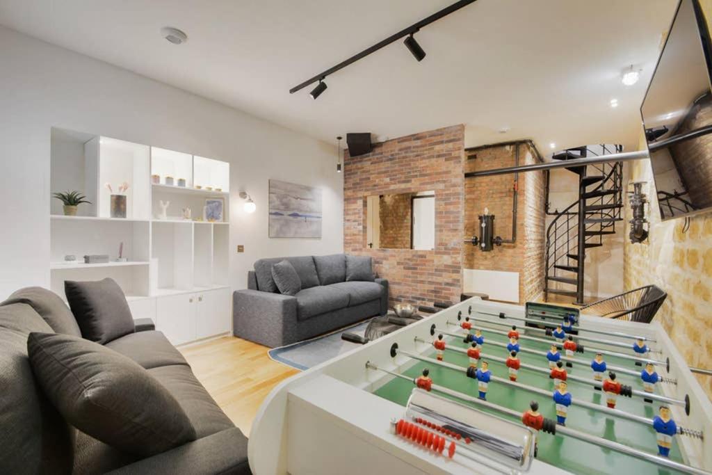 Apartamento Amazing 10bed In The Heart Of Le Marais And Suprises... Paris
