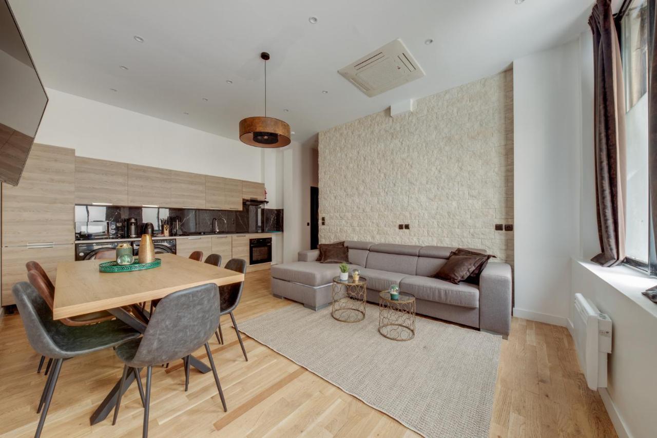 148 Jacky, Superb Apt, Center Of Apartment