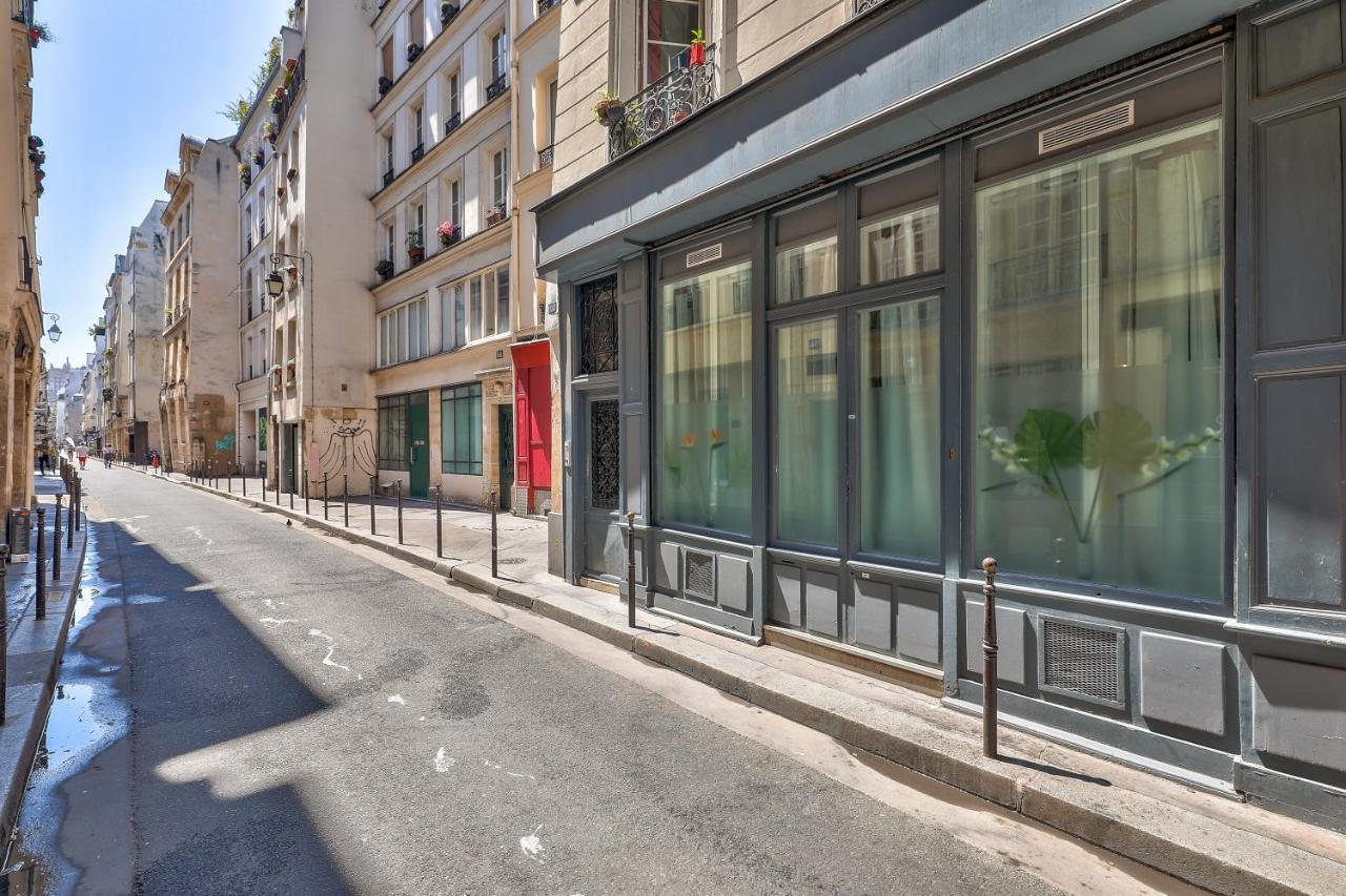 New Stunning 4 Bdrs Apt, With Ac - Le Marais Paris