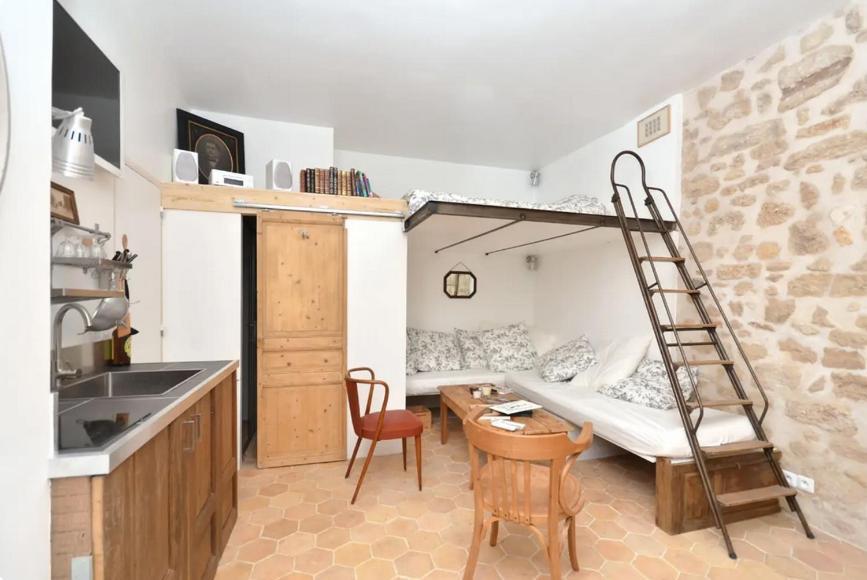 Apartment Heritage District 4 People Loft Style Paris