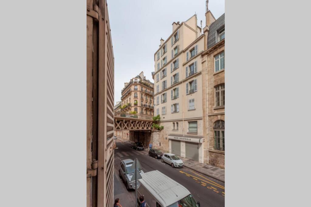 Apartment Greeter-bel Parisien De 70m2 - St Lazare *