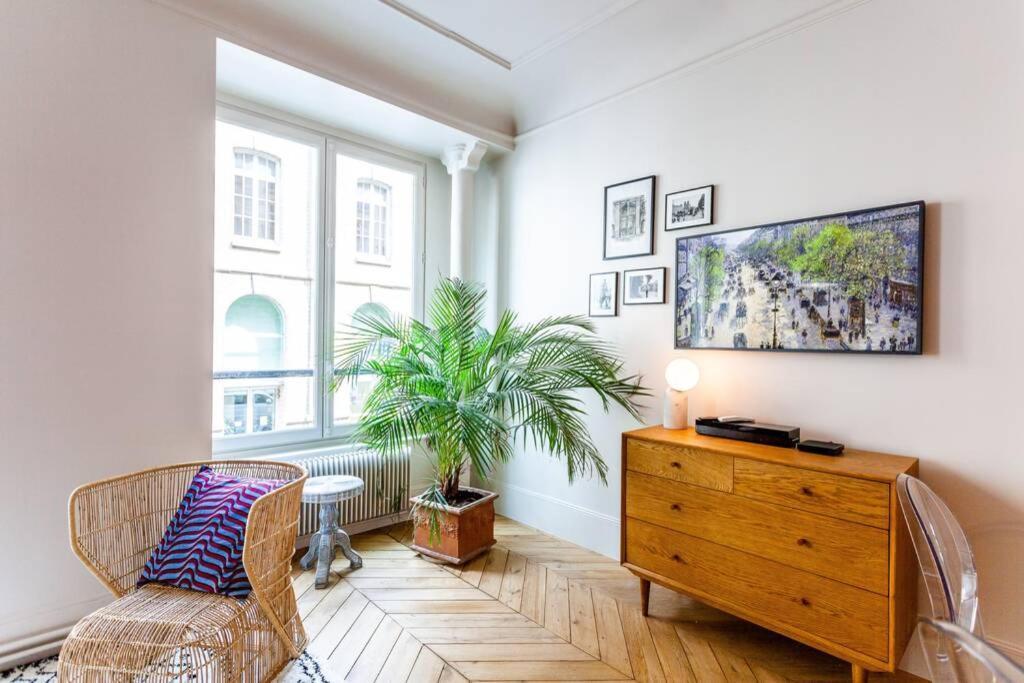 Apartment Greeter-bel Parisien De 70m2 - St Lazare *