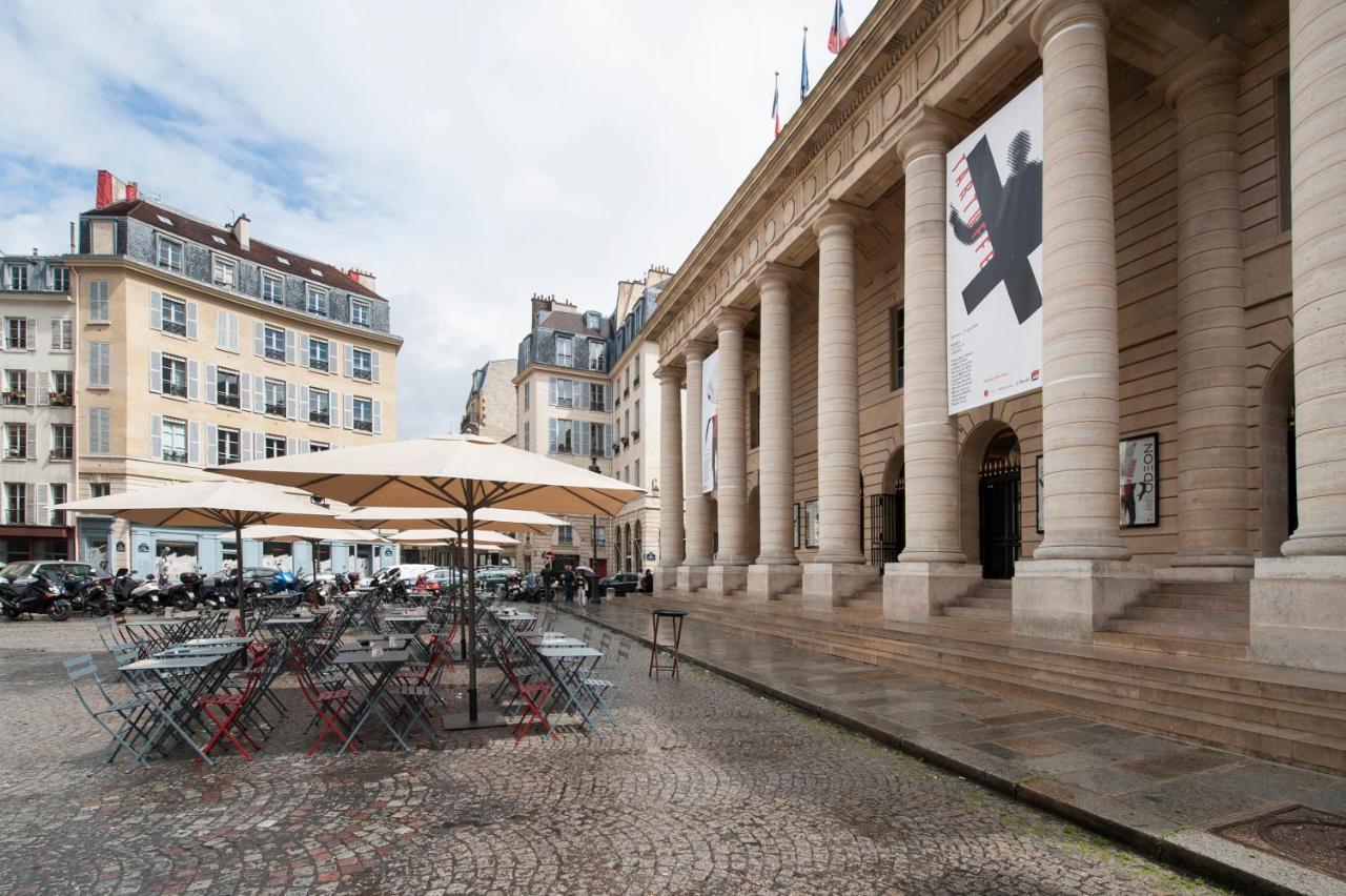 Apartment Place Pantheon Paris
