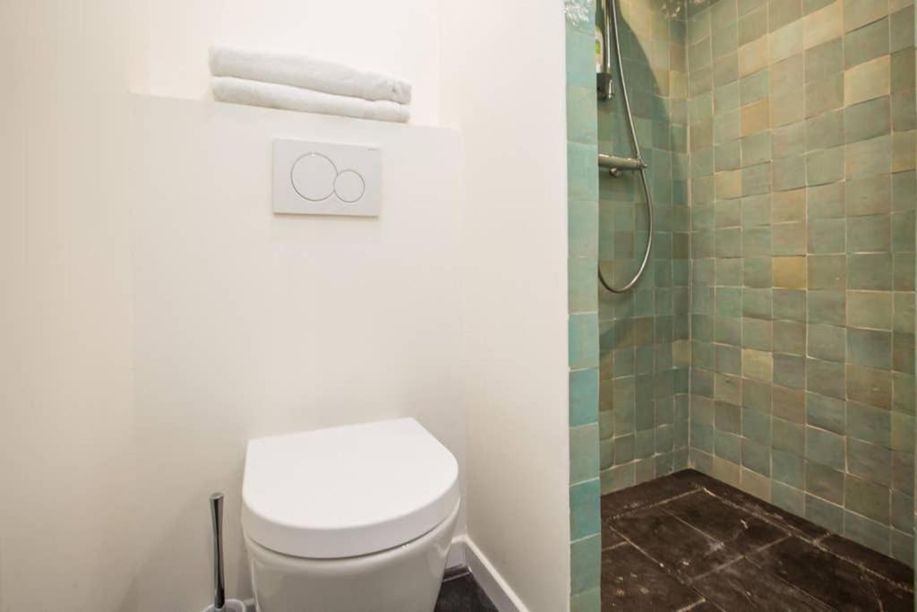 Charming Le Marais Retro Apartment *
