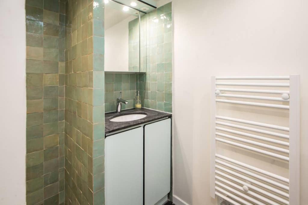 Apartment Charming Le Marais Retro Paris