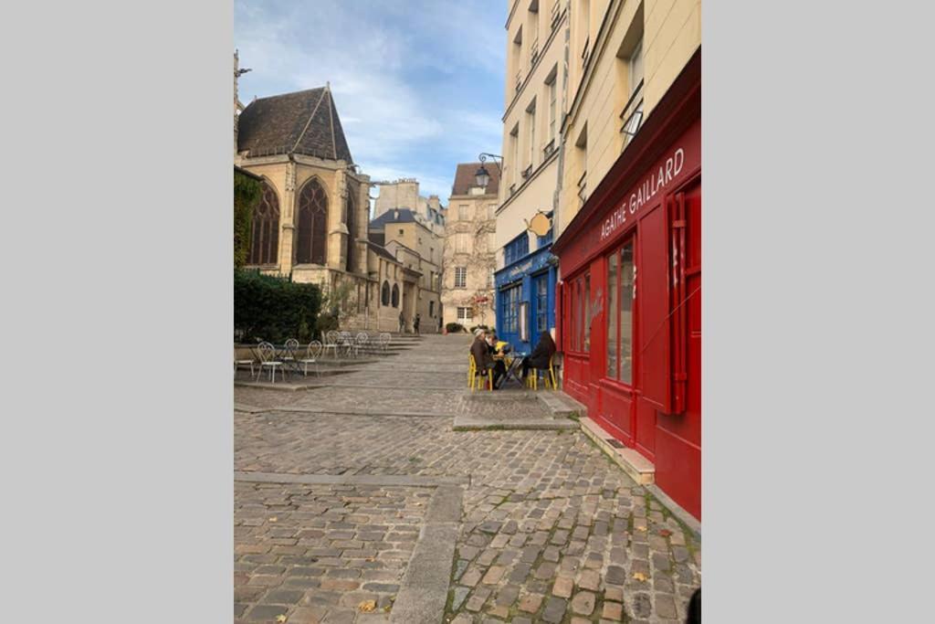 Apartment Charming Le Marais Retro Paris