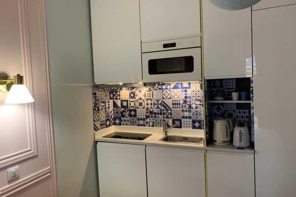 5 District Luxembourg Gardens Apartment *