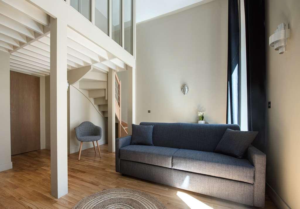 Helzear Montparnasse Paris