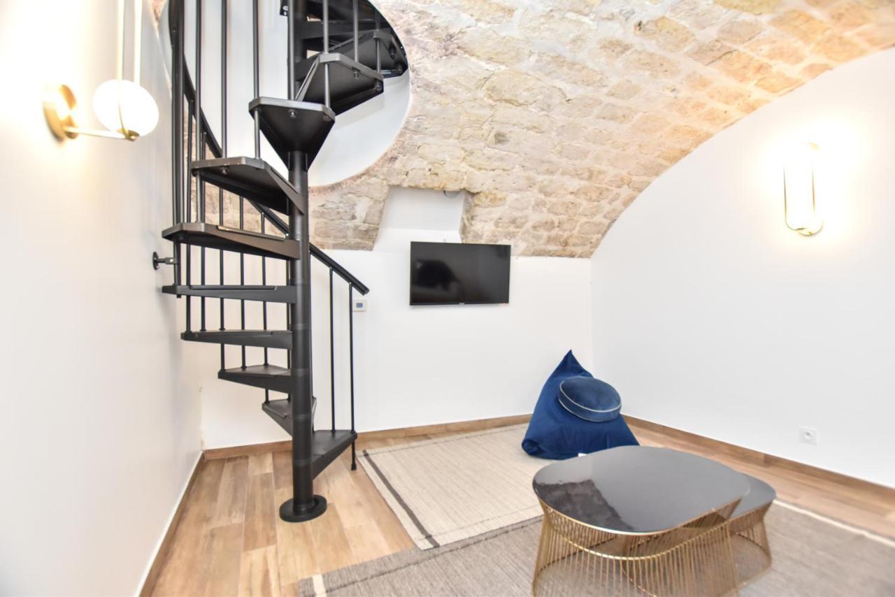 Cmg Saint-georges/ Rodier * Paris