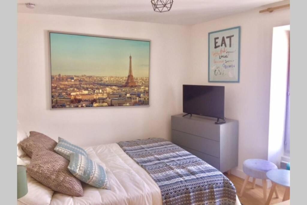 French Typical Paris