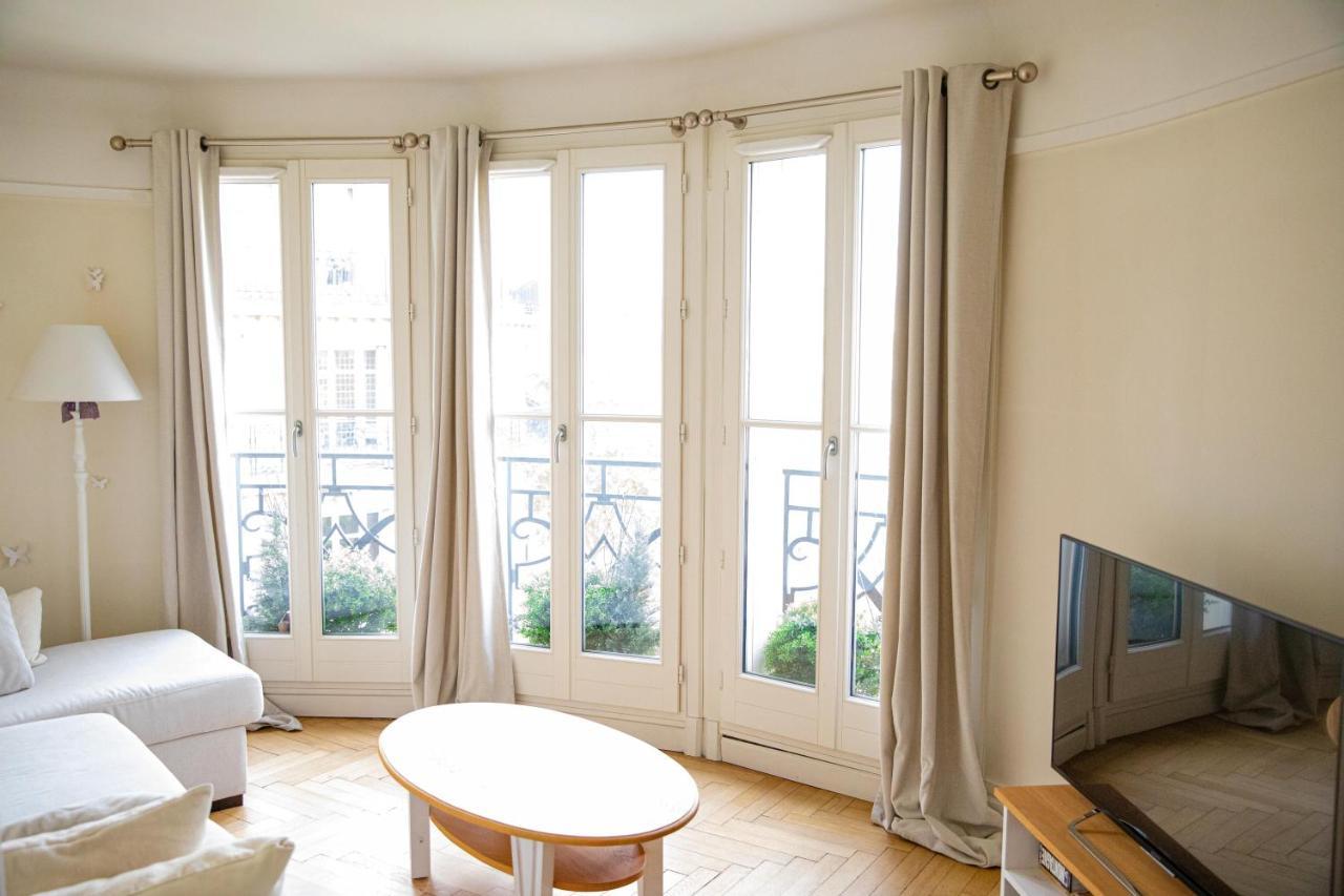Romantic Nest * Paris