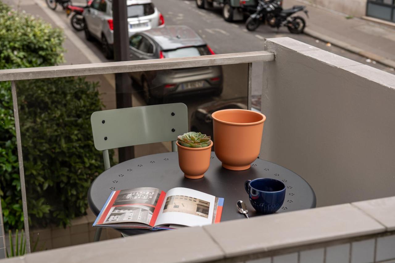 New - Appt Style Le Corbusier Avec Balcon - 8 Pers Apartment *