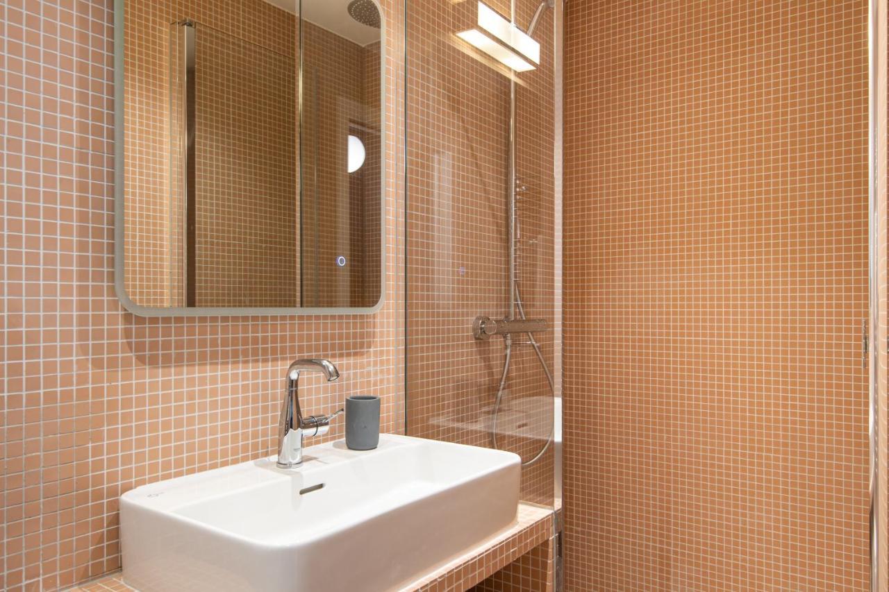 New - Urbaine Au Coeur De - 6 Pers Apartamento Paris