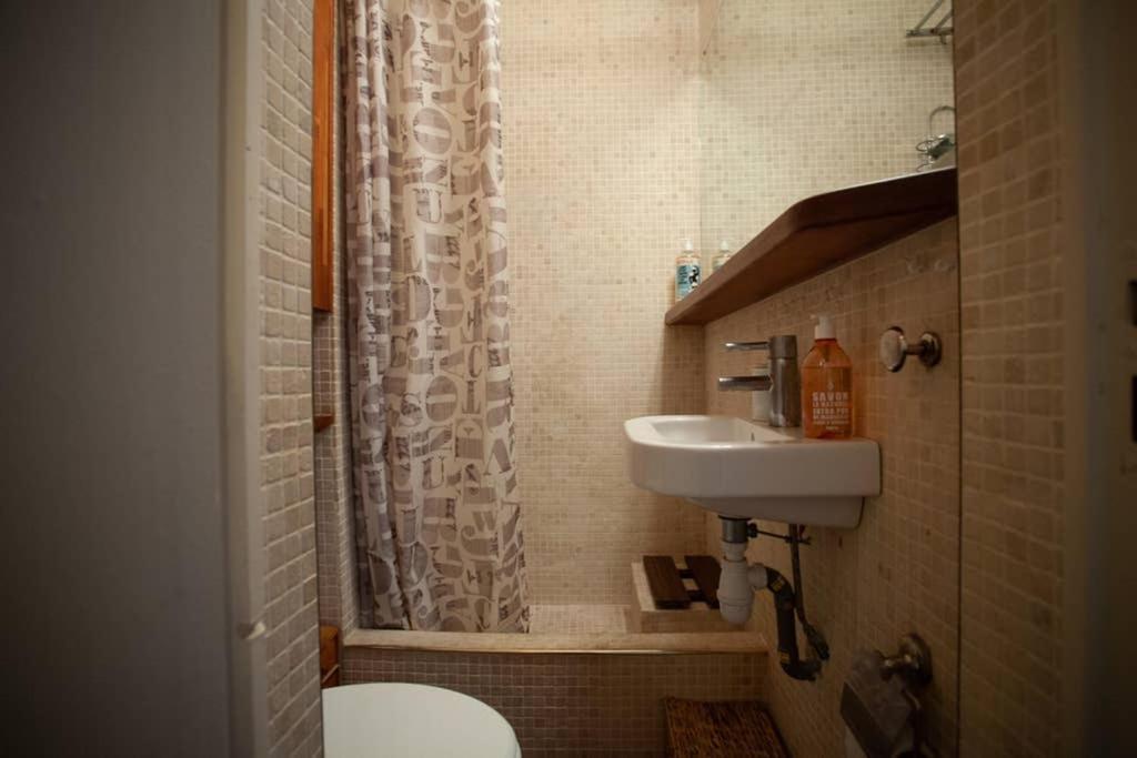 Apartment Greeter-nid Douillet Au Bord Du Canal St Martin *