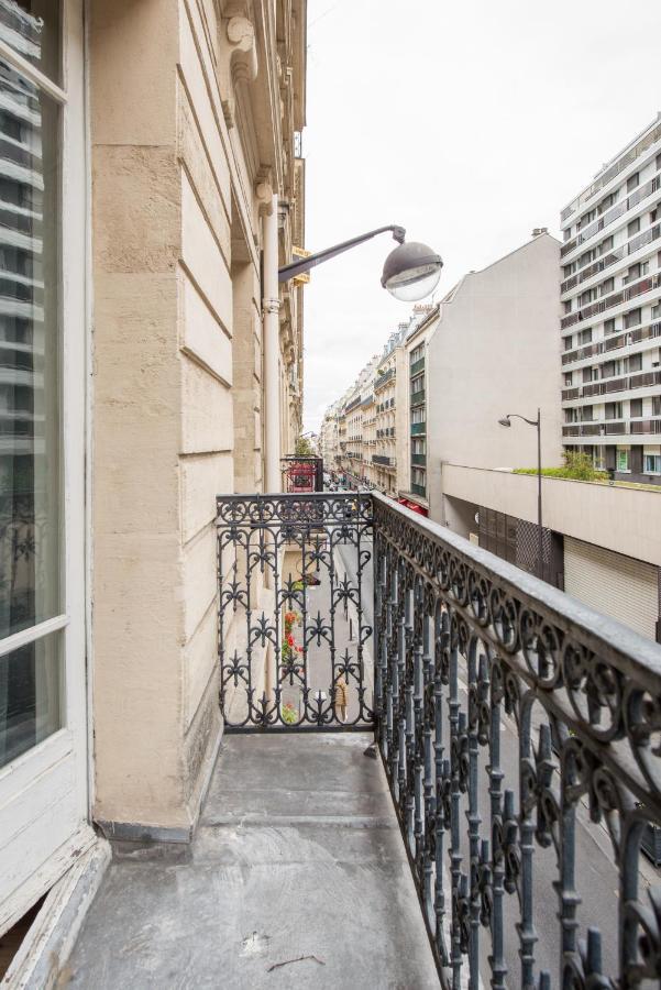 2 Bedroom Near Tour Eiffel & Trocadero * Paris