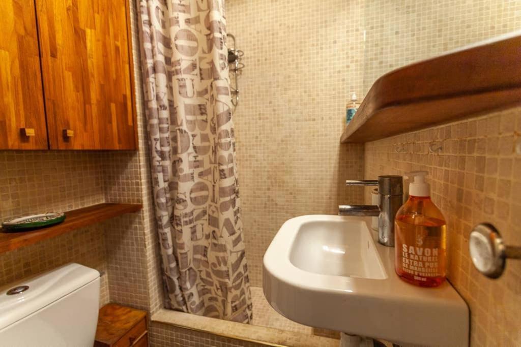 Greeter-nid Douillet Au Bord Du Canal St Martin Apartment *