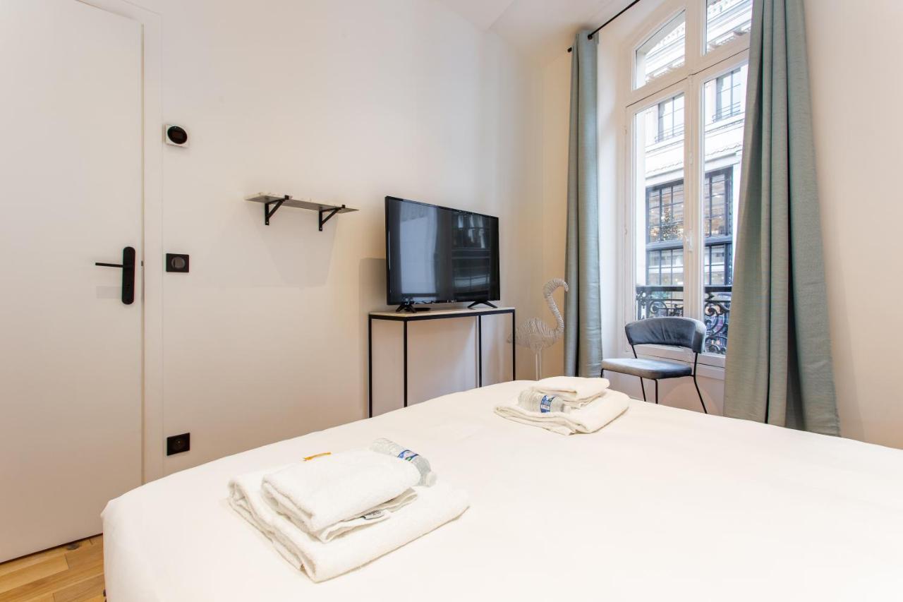 Luxury On The Champs-elysees, Heart Of Apartment