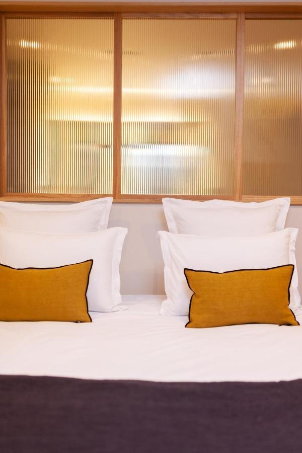 Tinah Paris, Champs Elysees 2*