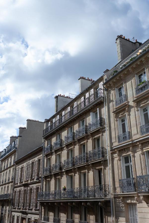 Hotel Tinah Paris, Champs Elysees 2*