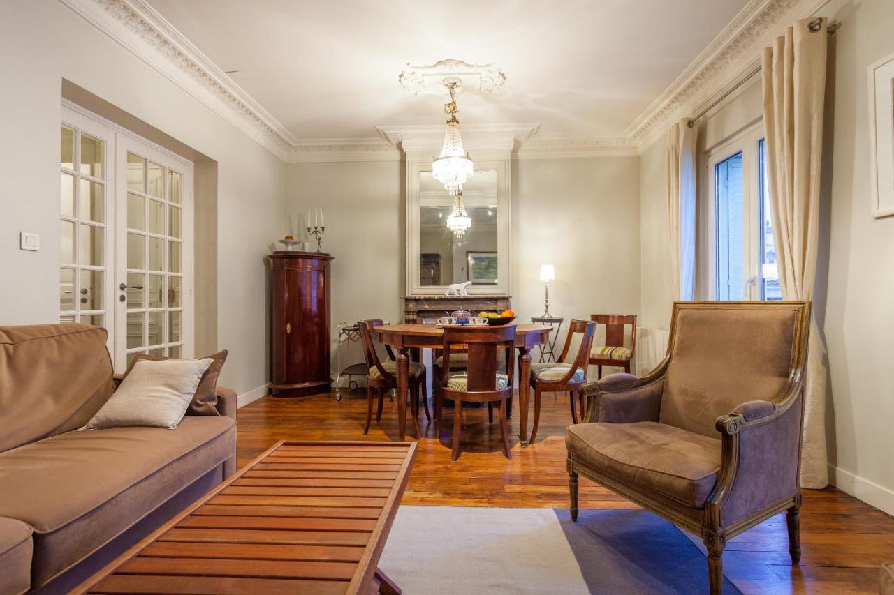 Apartment Greeter-appartement Haussmannien Avec Balcon Paris