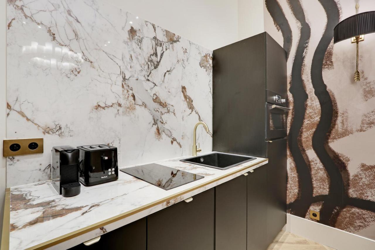Pick A Flat's In Saint Germain - Rue Du Cherche Midi * Paris