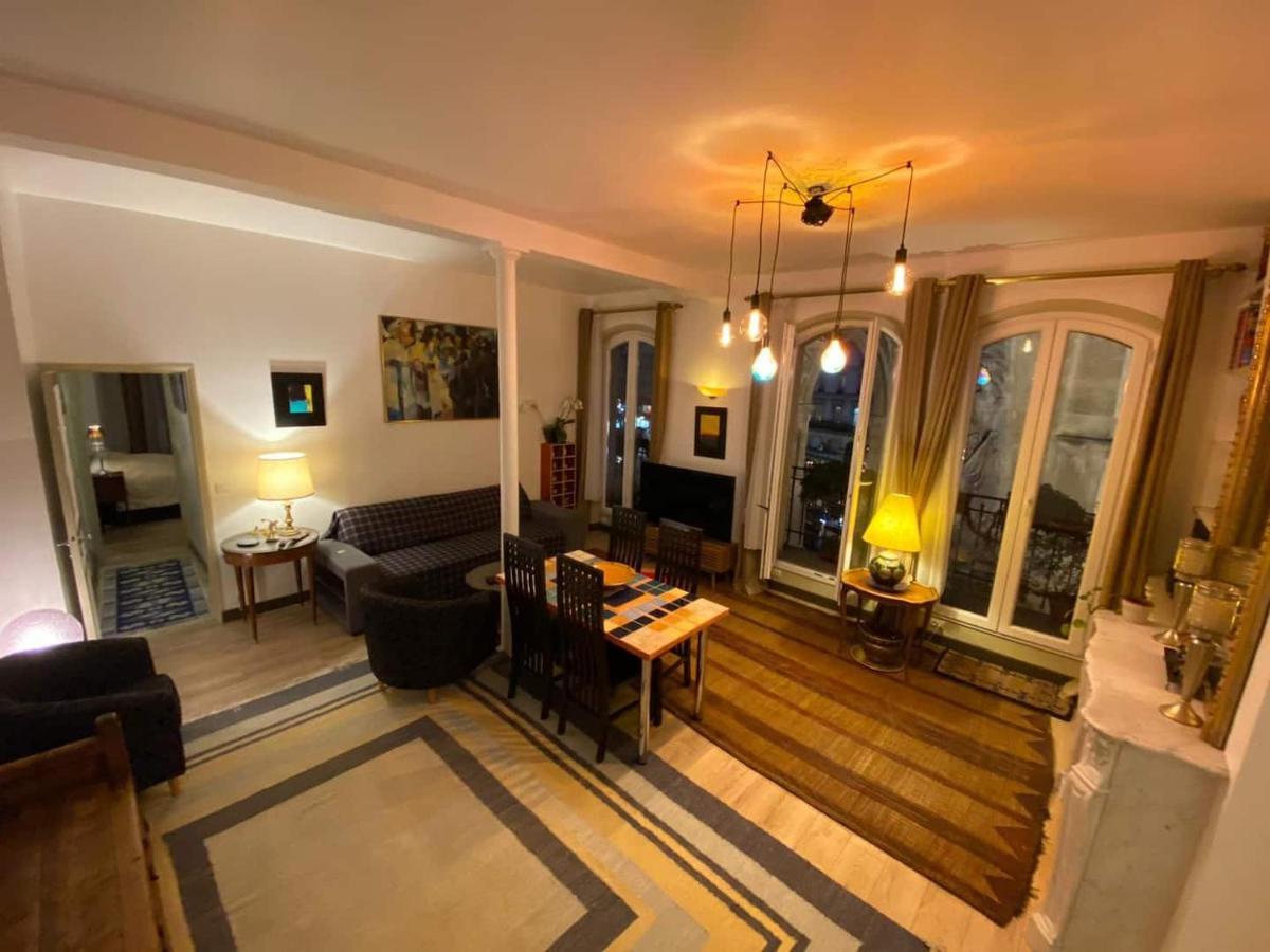 Romantic In Apartment *