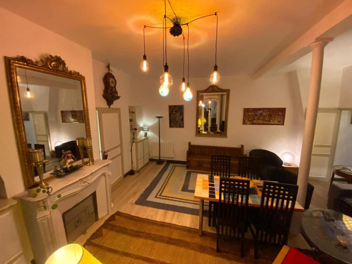 Romantic In Apartment *