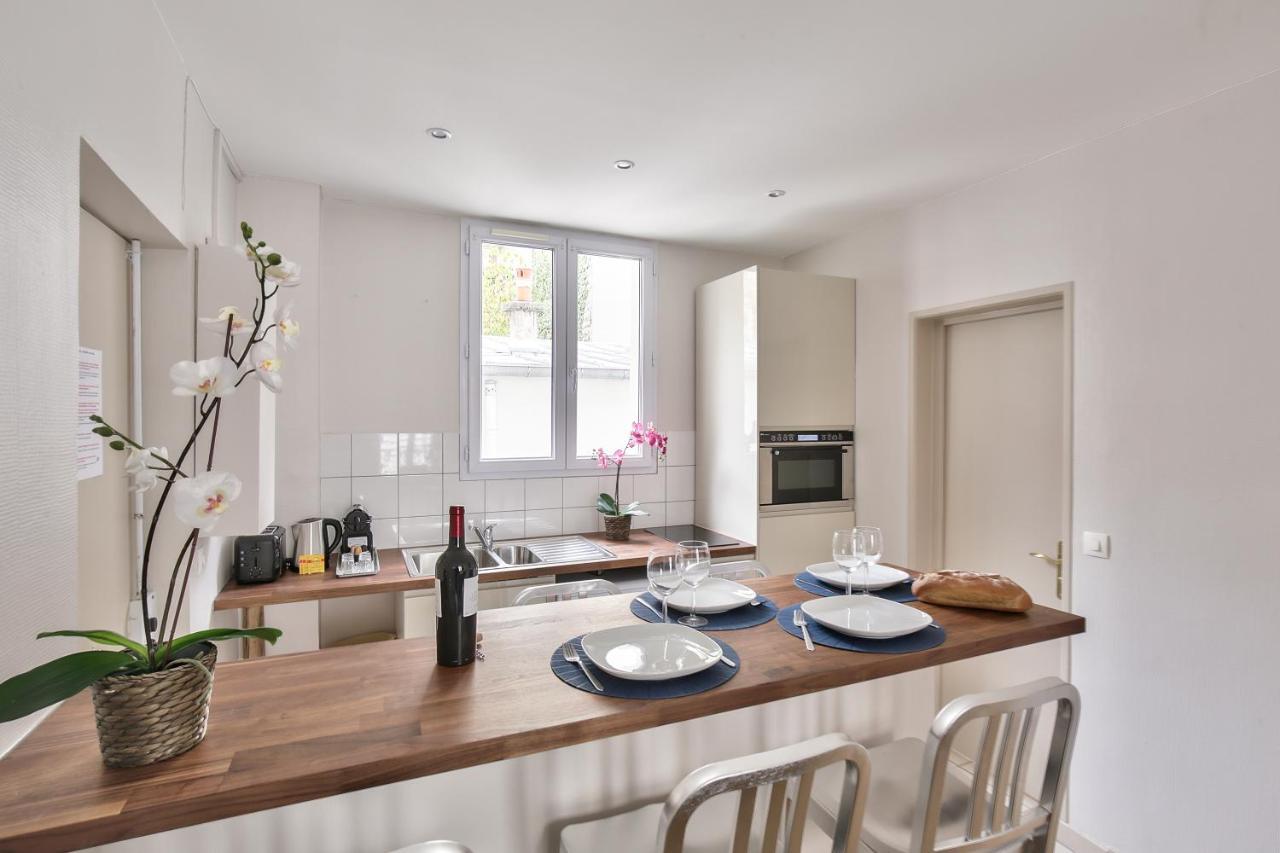 833 - Porte De Versailles - Lovely Apartment *
