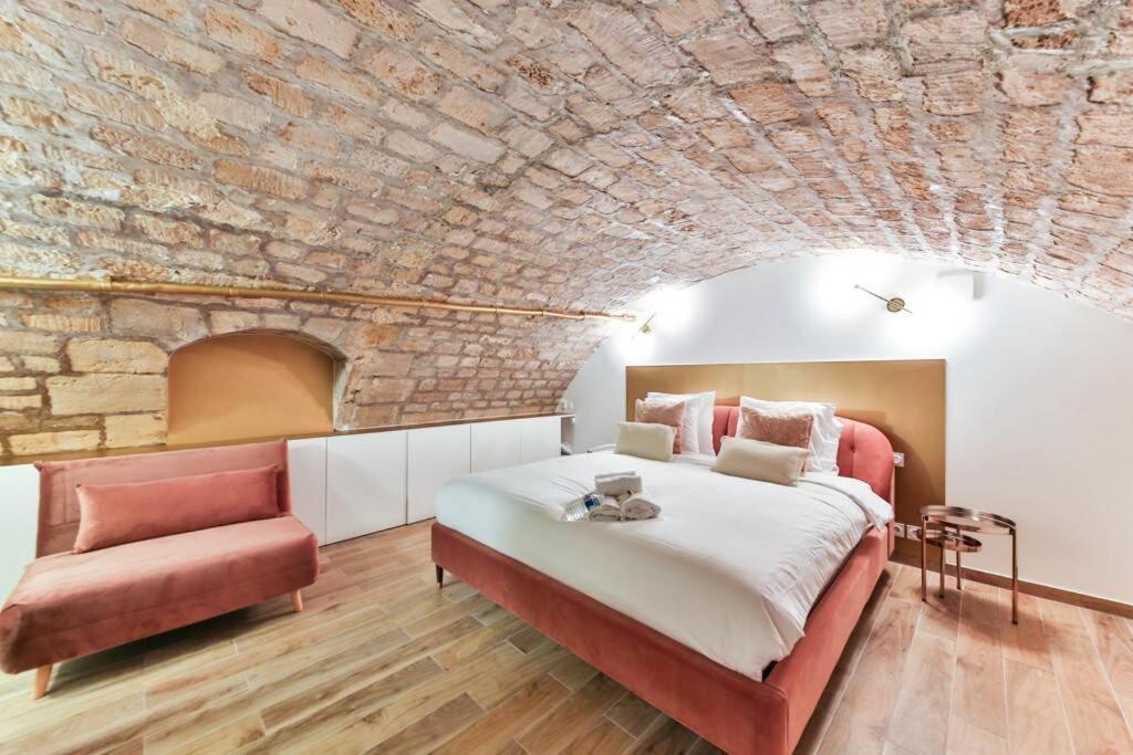 New&renovated In Heart Of Paris- 6pers Apartment *