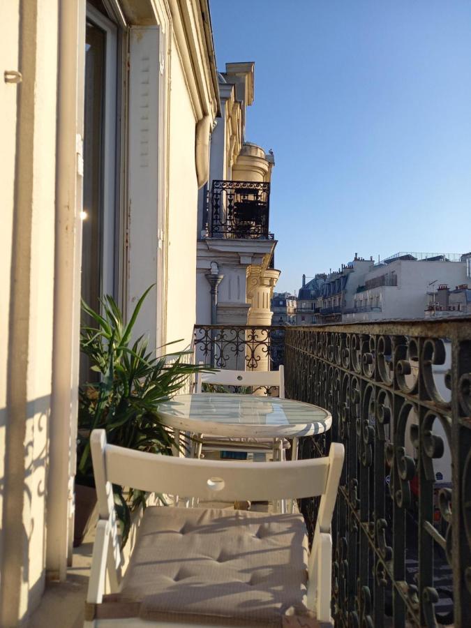 Avec Balcon Au Cœur Oberkampf, Appartement *