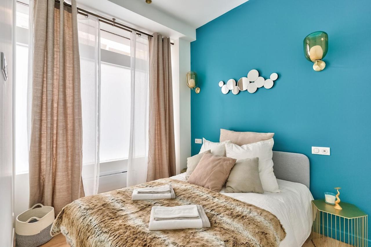 Apartment Newly Renovated ! Stunning 2br In The Heart Of 15 *
